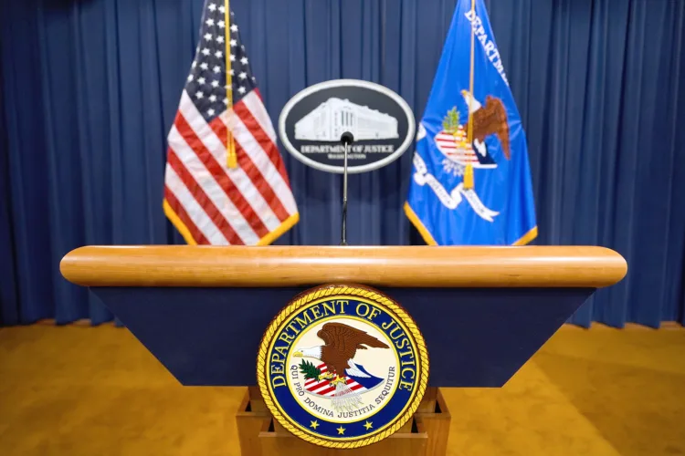 Trump administration again trying to prosecute Comey